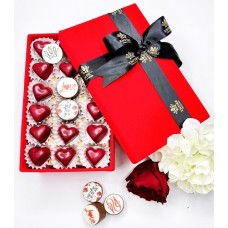 SMALL VELVET BOX